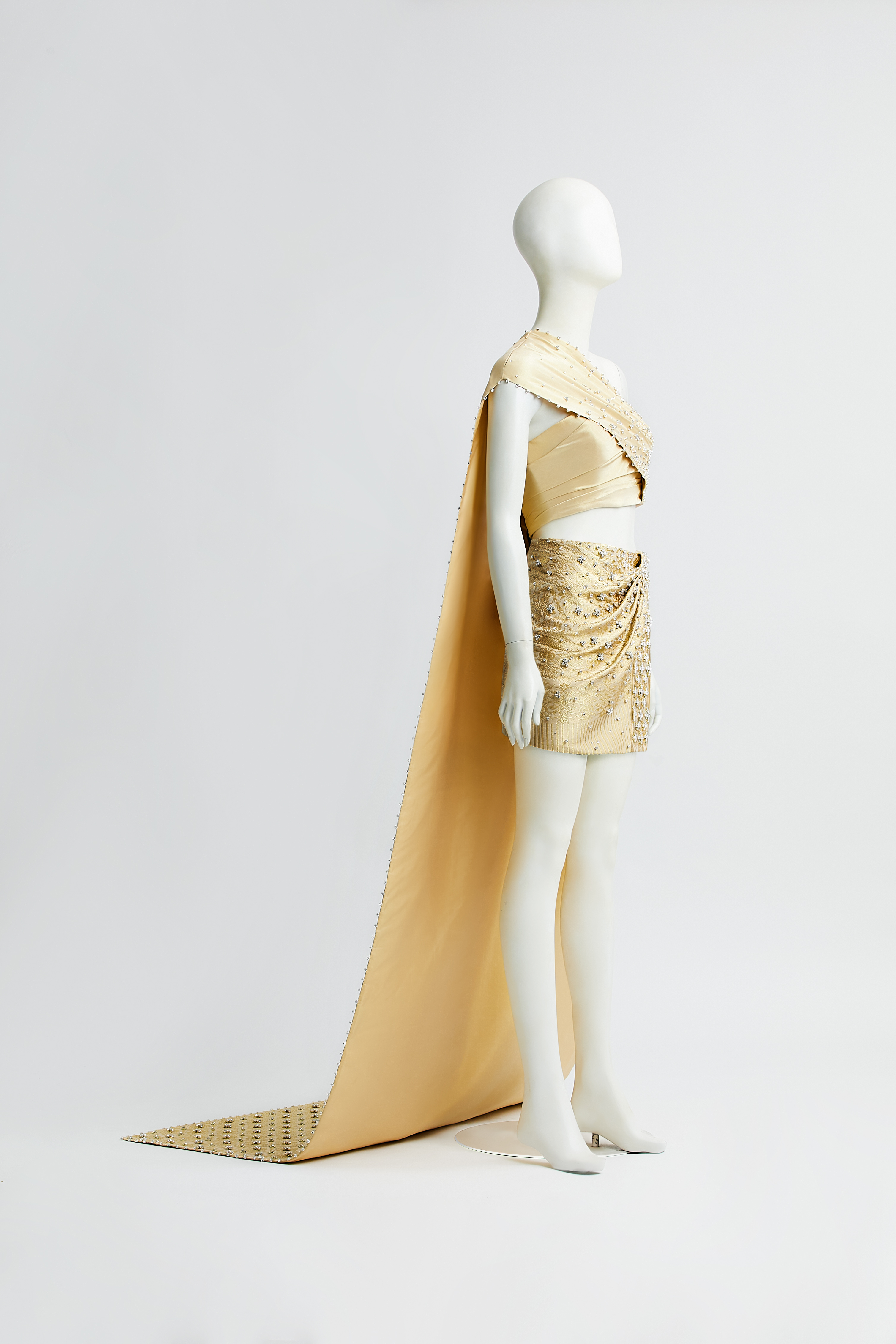 ลิซ่า อวดแฟชั่นแบรนด์ไทย ในเอ็มวีเพลง LALISA ลิซ่า อวดแฟชั่นแบรนด์ไทย ในเอ็มวีเพลง LALISA