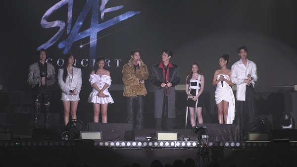  ไบร์ท – วิน – ดิว – นานิ จัดเต็มความสนุกในคอนเสิร์ตใหญ่ (มีคลิป)     