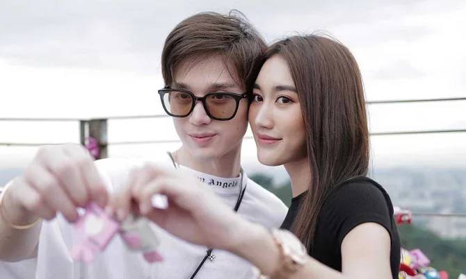 เบสท์ แฟน ตงตง โพสต์แบบนี้โสดมาก ทักจีบได้
