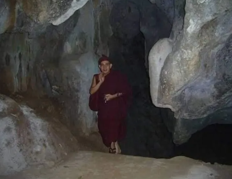 เปิดภาพ ‘ถ้ำเมืองแก๊ด’ ครูบาบุญชุ่มพำนักปฏิบัติธรรมปิดวาจา 3 ปี