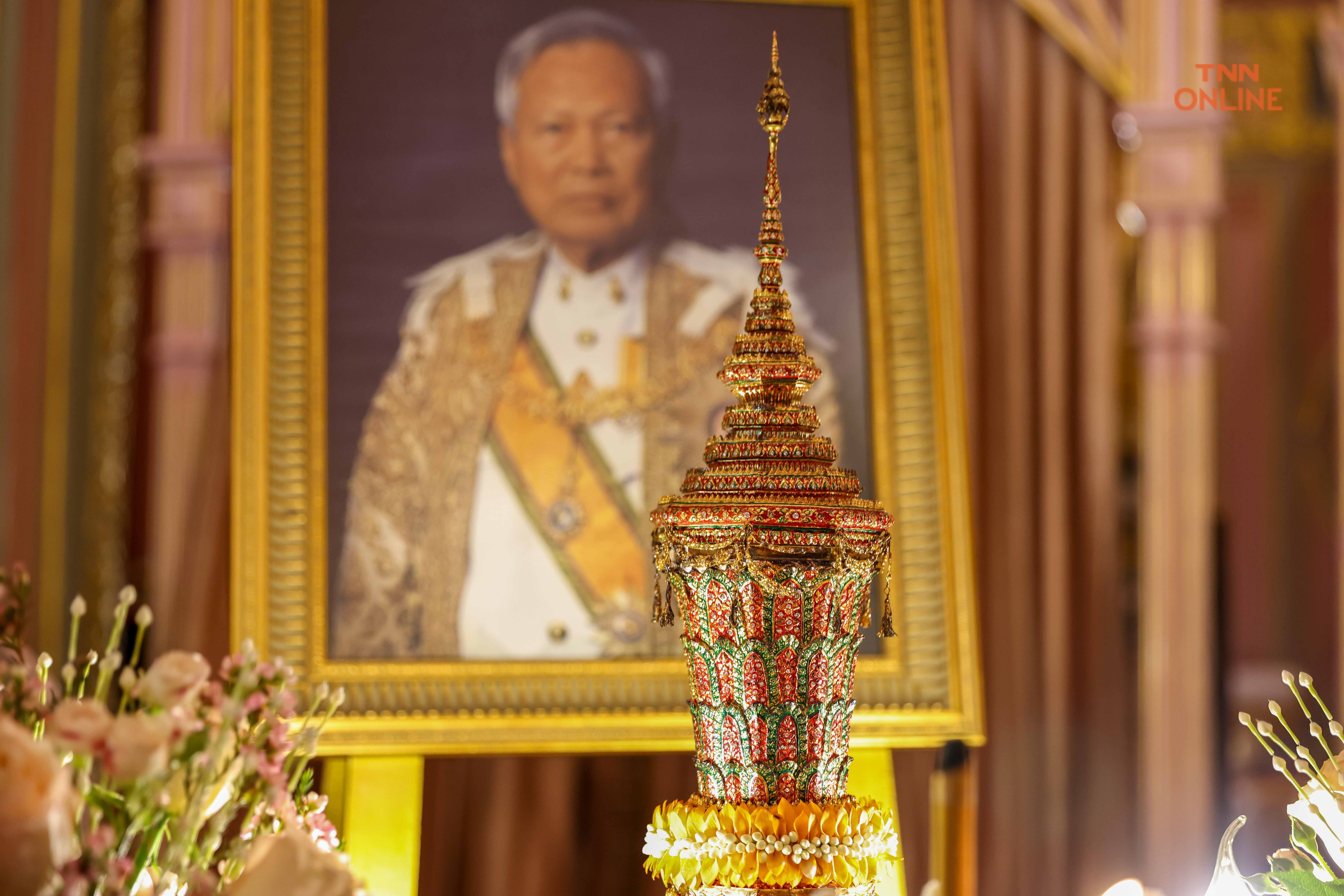 พาป๋า หลบบ้านเคลื่อนขบวนอัฐิ พลเอกเปรมกลับสงขลา