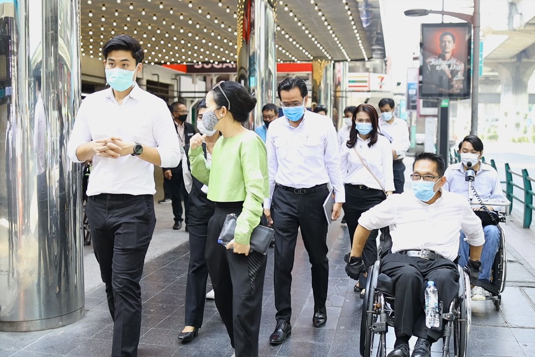 กทม.ต่อยอดทำ 'ทางเท้า' ต้นแบบที่สมบูรณ์ แก้ปัญหาที่มีมากว่า 30 ปี กทม.ต่อยอดทำ 'ทางเท้า' ต้นแบบที่สมบูรณ์ แก้ปัญหาที่มีมากว่า 30 ปี