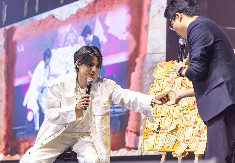 สุดประทับใจ กลัฟ คณาวุฒิ จัดเต็มแฟนมีตติ้งครั้งแรกที่เกาหลีใต้ สุดประทับใจ กลัฟ คณาวุฒิ จัดเต็มแฟนมีตติ้งครั้งแรกที่เกาหลีใต้