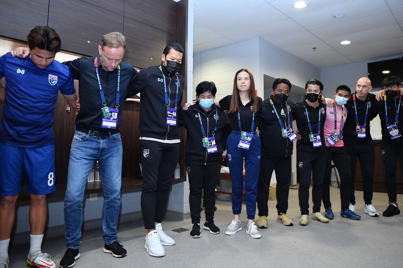 รวมภาพ 'มาดามแป้ง' กับทบาท 'ผจก.ทีมชาติไทย' นัดเอาชนะเวียดนาม 2-0