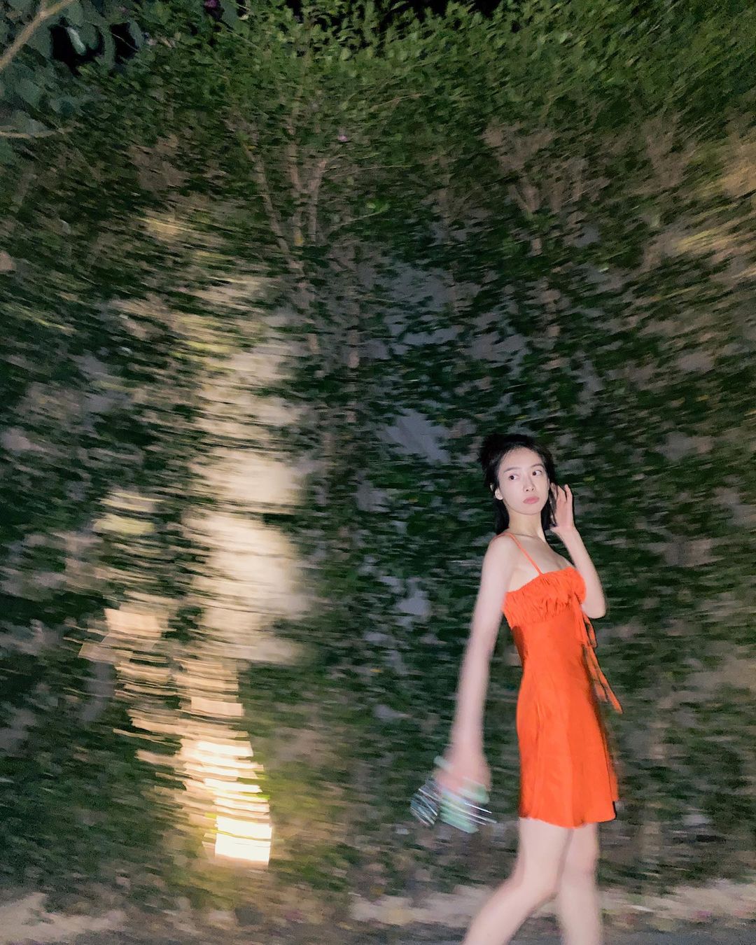 ส่องความสวยเซ็กซี่!! 'วิคตอเรีย ซ่ง' นางเอก 'ลำนำรักเทพสวรรค์' ลัดฟ้าพักผ่อนภูเก็ต