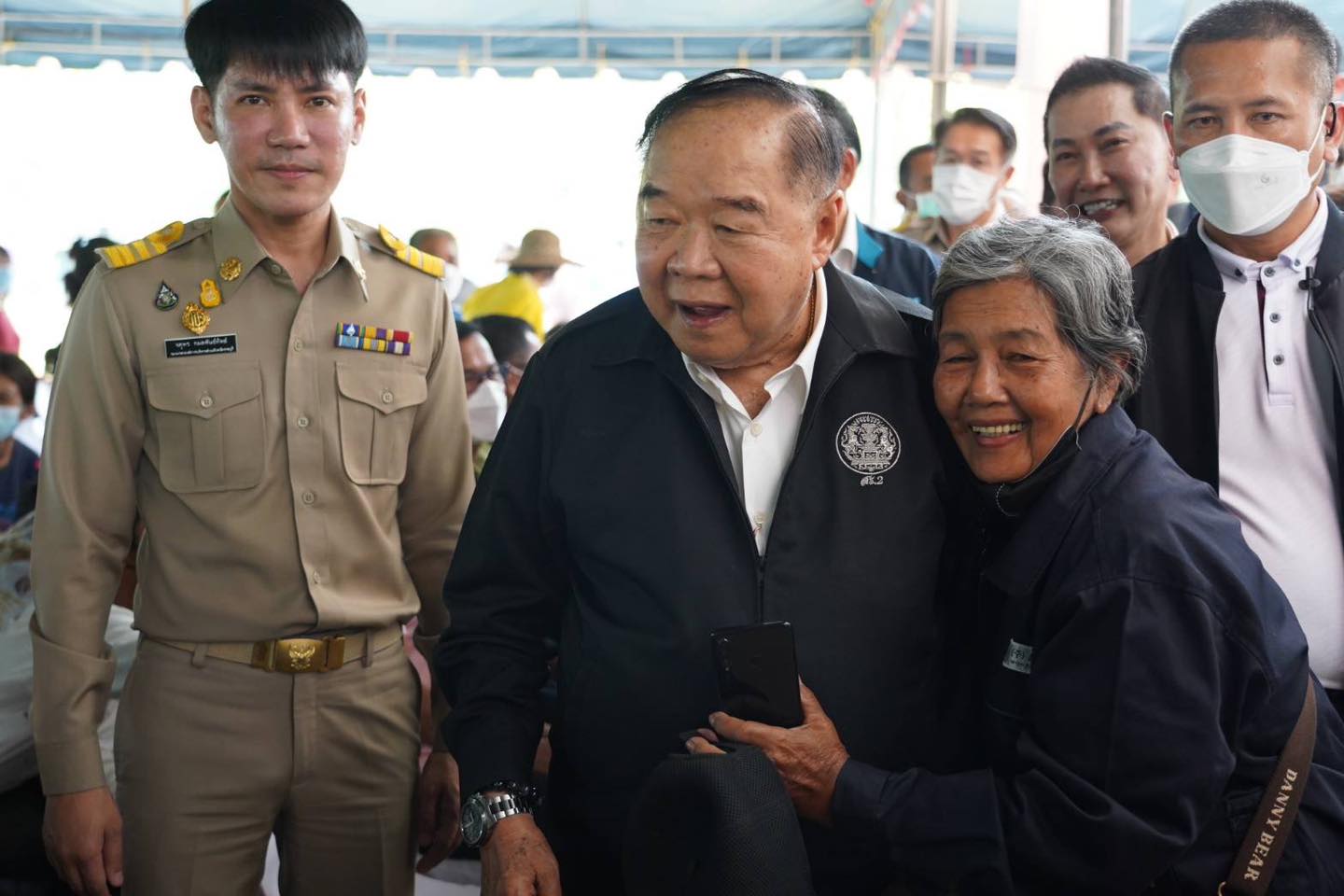 เลือกตั้ง 2566 ประวัติ ประวิตร วงษ์สุวรรณ แคนดิเดตนายกฯ พปชร. เลือกตั้ง 2566 ประวัติ ประวิตร วงษ์สุวรรณ แคนดิเดตนายกฯ พปชร.