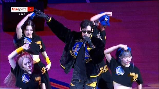 King of Halftime!! ‘แบมแบม’ สร้างประวัติศาสตร์โชว์พักครึ่งศึกบาส NBA (มีคลิป)