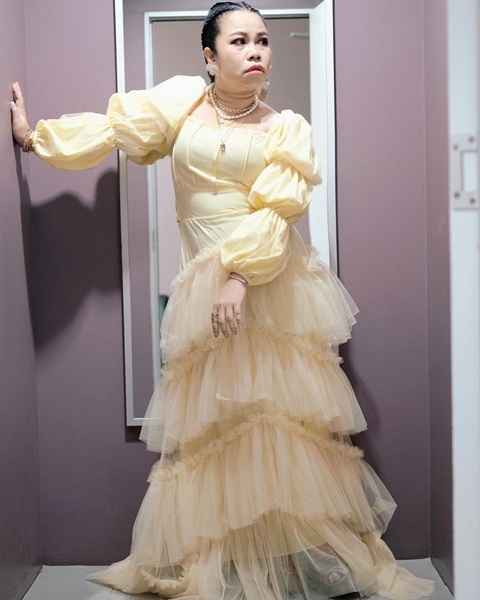 รถทัวร์คว่ำ!! ญาญ่า-ตุ๊กกี้ ถูกโยงโผล่ให้กำลังใจ แต้ว หลังติดโควิด รถทัวร์คว่ำ!! ญาญ่า-ตุ๊กกี้ ถูกโยงโผล่ให้กำลังใจ แต้ว หลังติดโควิด