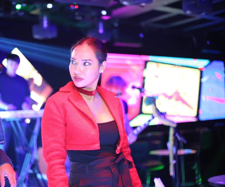 เปิดใจ พร จันทพร หลังถูกเข้าใจผิด คิดว่าลาวงการ... เปิดใจ พร จันทพร หลังถูกเข้าใจผิด คิดว่าลาวงการ...