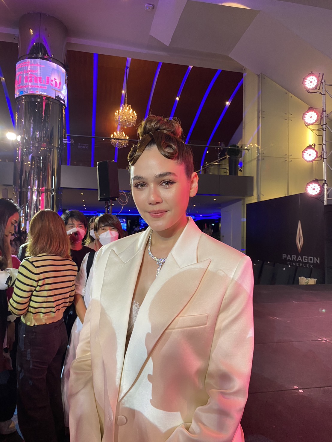 ชมพู่ อารยา เล่าโมเมนต์เดินพรมแดงเมืองคานส์ เผย เห็นดราม่าเรื่องชุด ชมพู่ อารยา เล่าโมเมนต์เดินพรมแดงเมืองคานส์ เผย เห็นดราม่าเรื่องชุด