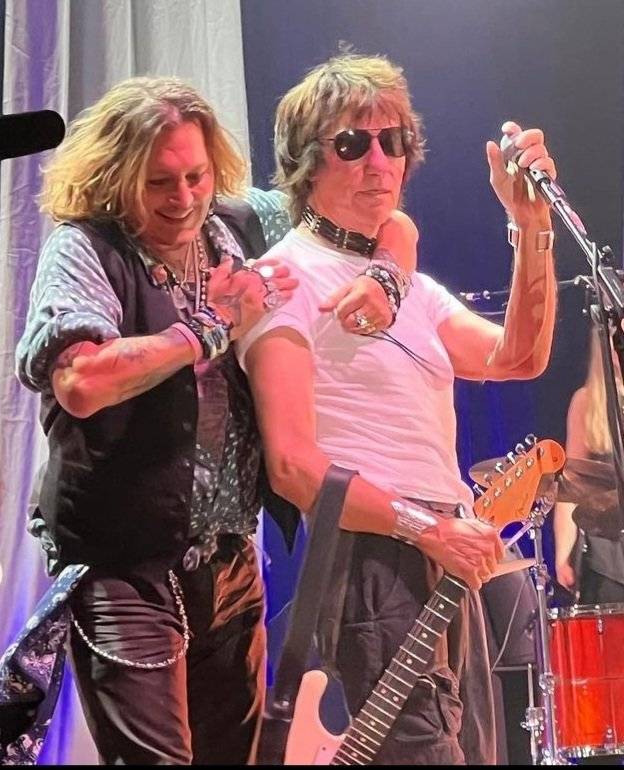 จอห์นนี่ เดปป์ แต่งเพลงตอกกลับ แอมเบอร์ เฮิร์ด ในอัลบั้มชุดใหม่ จอห์นนี่ เดปป์ แต่งเพลงตอกกลับ แอมเบอร์ เฮิร์ด ในอัลบั้มชุดใหม่