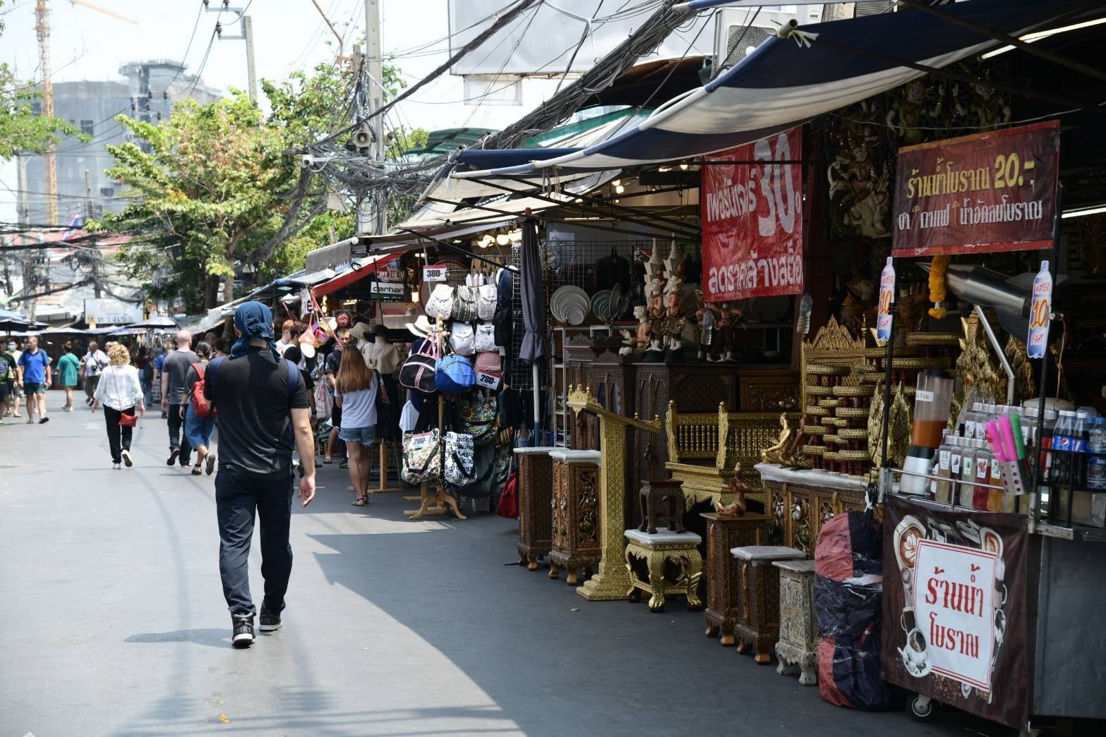 ตลาดนัดจตุจักร เปิดทุกวัน หยุดจันทร์วันเดียว เสาร์-อาทิตย์ ขายถึง 4 ทุ่ม ตลาดนัดจตุจักร เปิดทุกวัน หยุดจันทร์วันเดียว เสาร์-อาทิตย์ ขายถึง 4 ทุ่ม