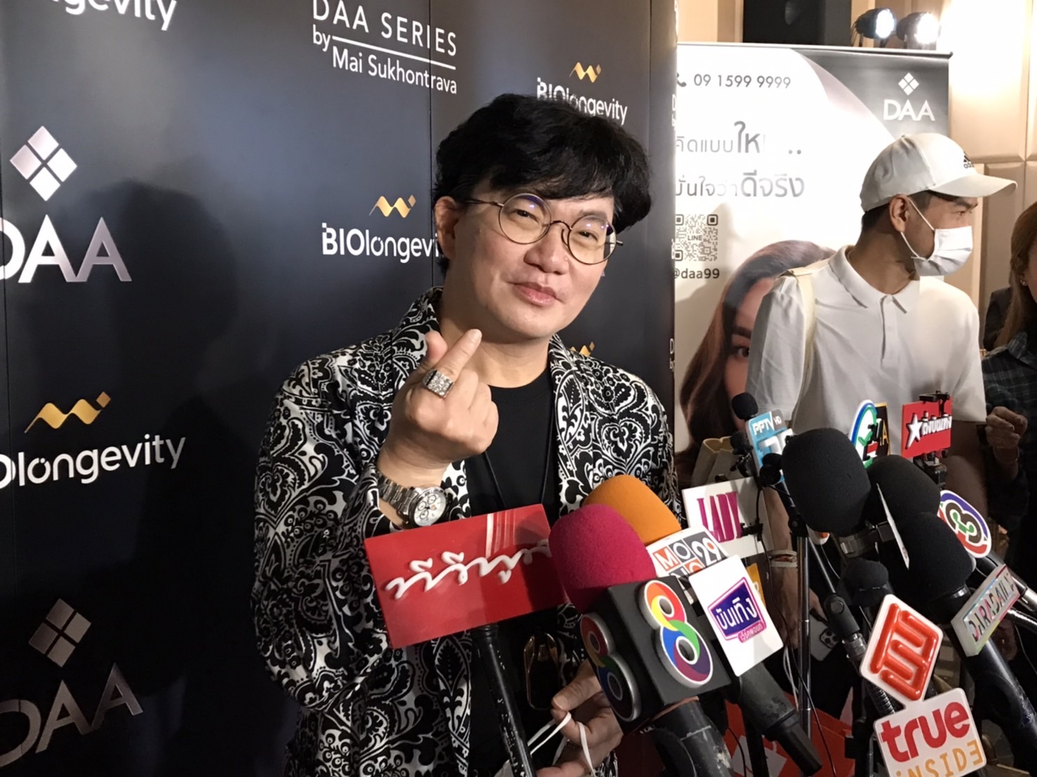 “ก้อง ปิยะ” ตอบประเด็น ดาราดังเเล้วเรื่องเยอะ “ก้อง ปิยะ” ตอบประเด็น ดาราดังเเล้วเรื่องเยอะ