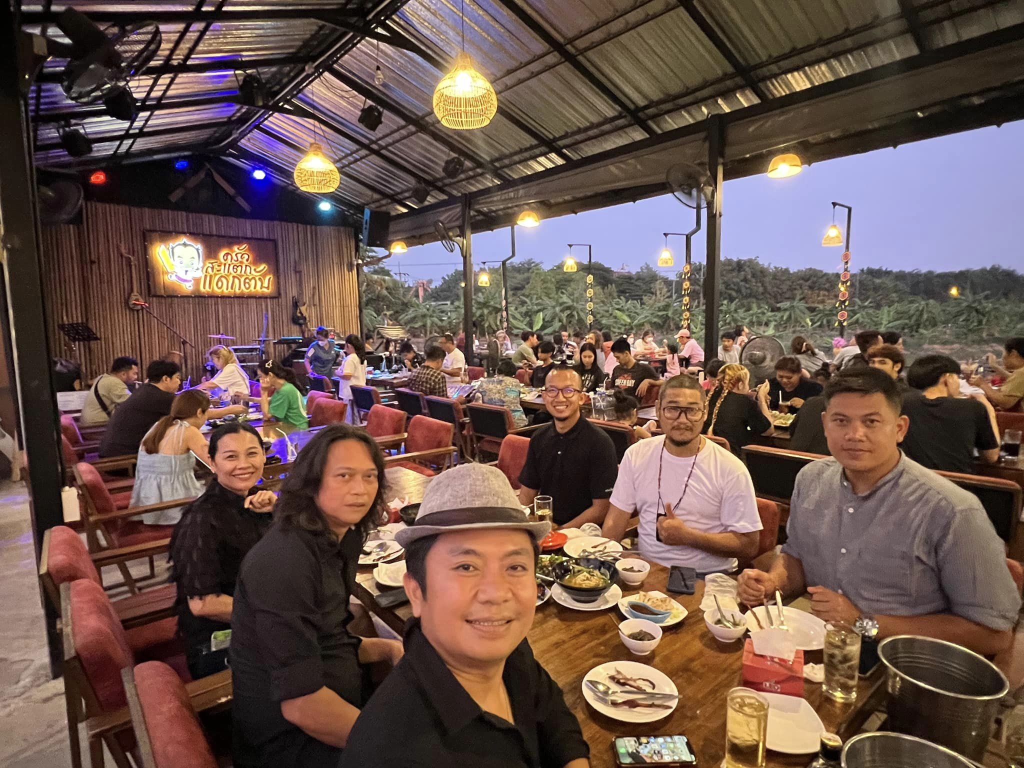 อี๊ด - ลูลู่ อาลัยอดีตเพื่อนร่วมวง บักเน่า โปงลางสะออน เสียชีวิต