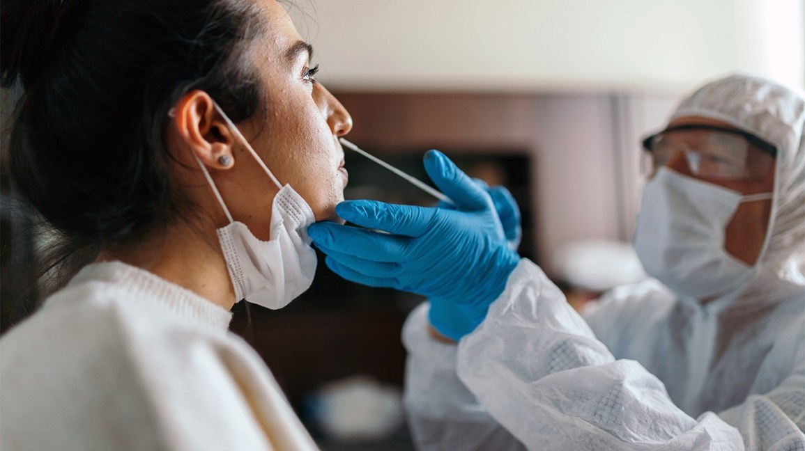 ชุดตรวจ COVID-19 แบบต่าง ๆ พร้อมจุดเด่น-จุดด้อยที่คุณควรรู้