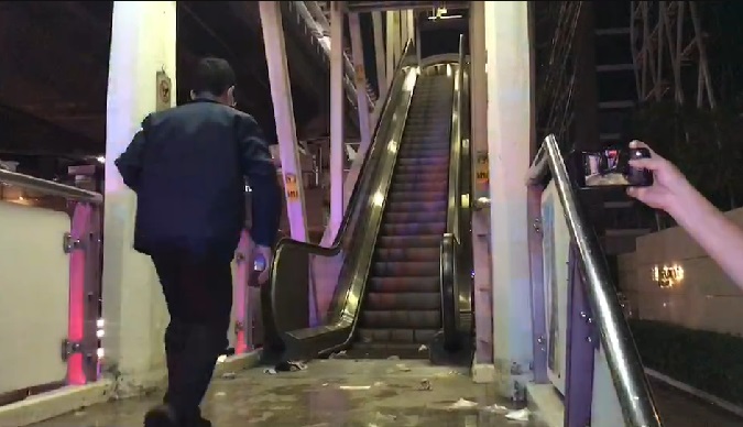 เปิดสาเหตุปชช.ตก บันไดเลื่อน BTS สุรศักดิ์ ทำให้มีผู้บาดเจ็บกว่า 20 ราย!