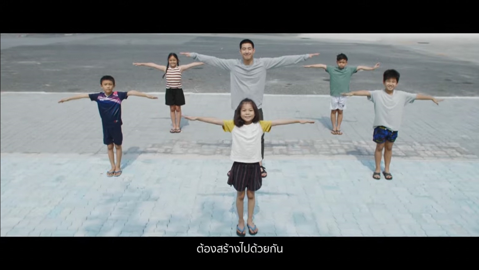 โตโน่ ภาคิน ชวนรักษ์โลกผ่านบทเพลง อยู่ยั่งยืน