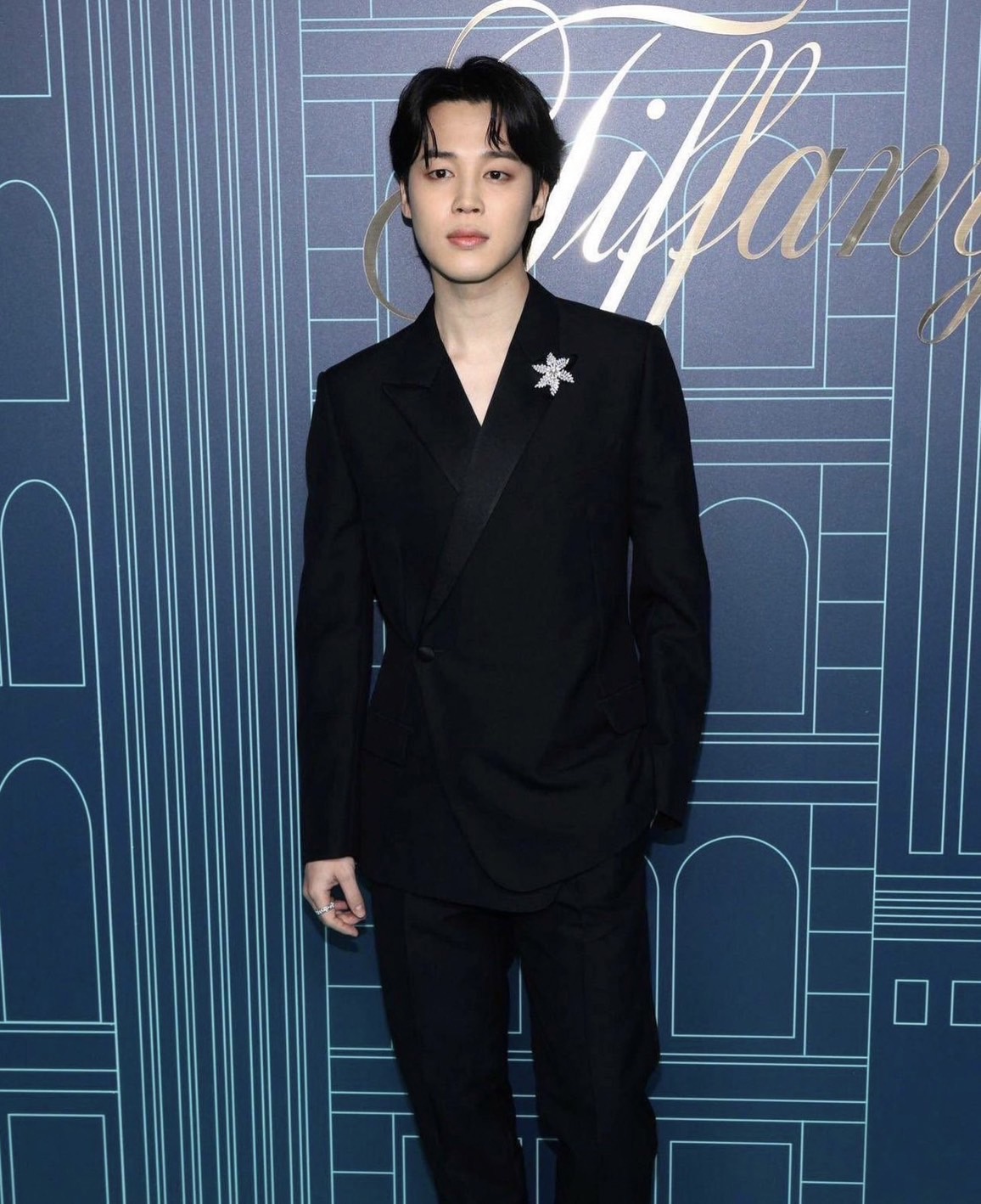 กระทบไหล่คนดัง ปู ไปรยา กับลุคผมสั้น ในงานแบรนด์จิลเวอร์รี่ ระดับโลก