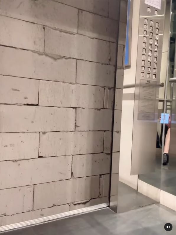 ฟลุค เกริกพล เล่านาทีชีวิต ลิฟท์ตกและค้าง ล่าสุดปลอดภัยดี!! 