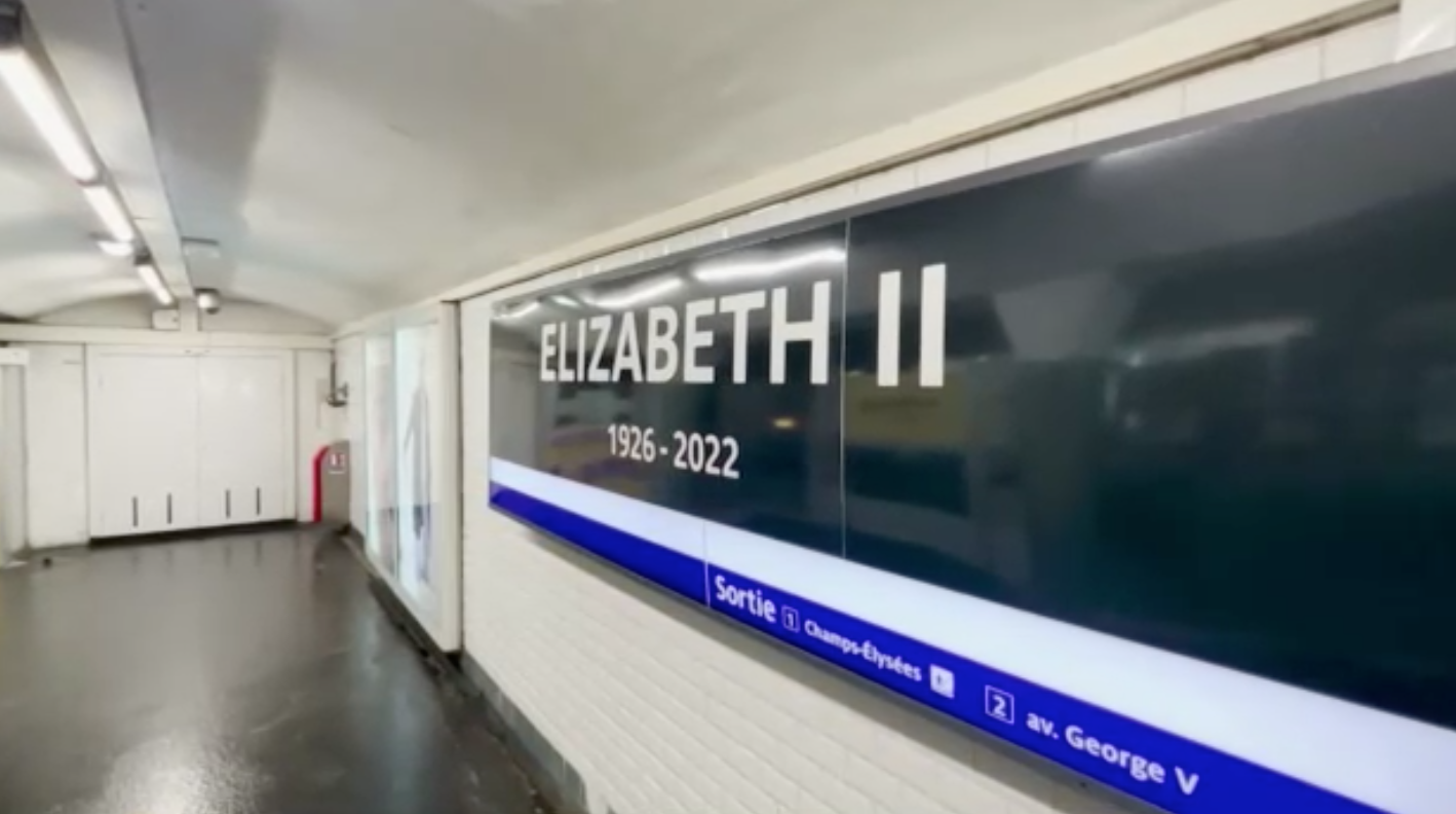 สถานีรถไฟใต้ดินปารีสเปลี่ยนชื่อเป็น ‘เอลิซาเบธที่ 2’ ชั่วคราว  
