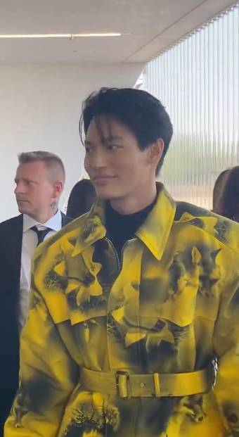 ฮอตไม่ไหว!! ‘วิน เมธวิน’ กระทบไหล่ ‘ซงคัง - แจฮยอน NCT’ ที่มิลาน (มีคลิป) ฮอตไม่ไหว!! ‘วิน เมธวิน’ กระทบไหล่ ‘ซงคัง - แจฮยอน NCT’ ที่มิลาน (มีคลิป)