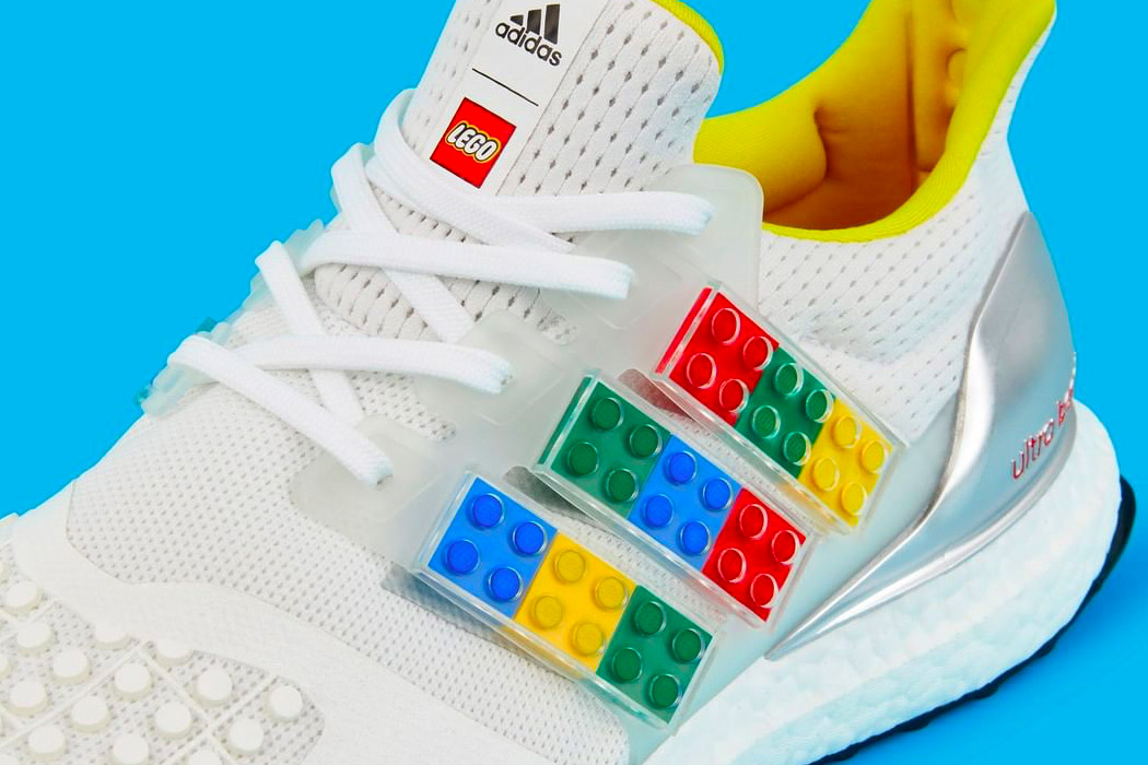 LEGO x Adidas ปล่อยรองเท้าใหม่ เปลี่ยนลวดลายของโลโก้ด้วยตัวต่อได้ LEGO x Adidas ปล่อยรองเท้าใหม่ เปลี่ยนลวดลายของโลโก้ด้วยตัวต่อได้