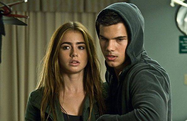 ใจร้าวทั่วโลก!! เทย์เลอร์ เลาต์เนอร์ แห่ง Twilight จ่อสละโสด