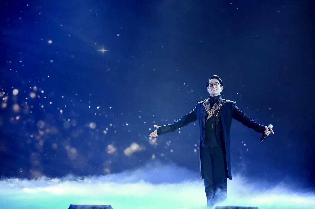 เบิร์ด ธงไชย เผยความรู้สึก หลังได้ร้องเพลงในงานเลี้ยง APEC2022 เบิร์ด ธงไชย เผยความรู้สึก หลังได้ร้องเพลงในงานเลี้ยง APEC2022