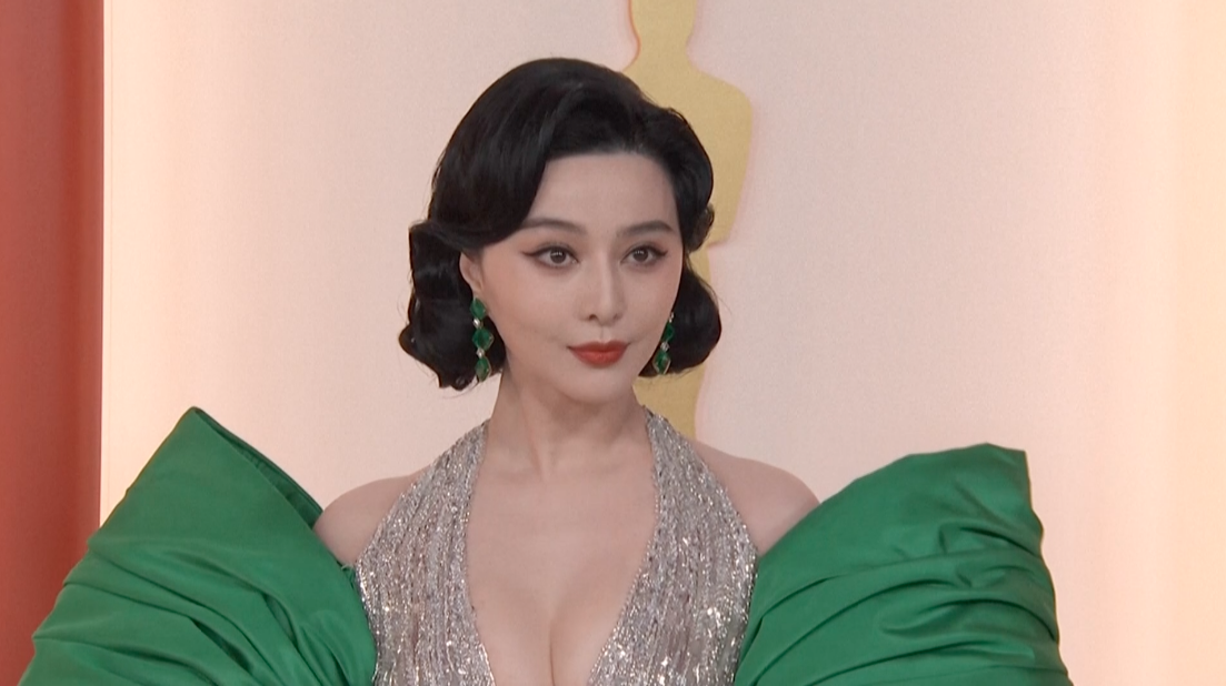 สุดเซอร์ไพรส์!! ‘ฟ่านปิงปิง’ เฉิดฉายในลุคเจ้าหญิงเอเชีย บนพรมแดงออสการ์ ครั้งที่ 95