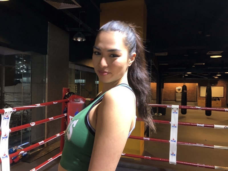 สุดเอ็กซ์คลูซีฟ! แอนชิลี เผยความรู้สึกก่อนสวมชุดประจำชาติ มวยไทย สุดเอ็กซ์คลูซีฟ! แอนชิลี เผยความรู้สึกก่อนสวมชุดประจำชาติ มวยไทย