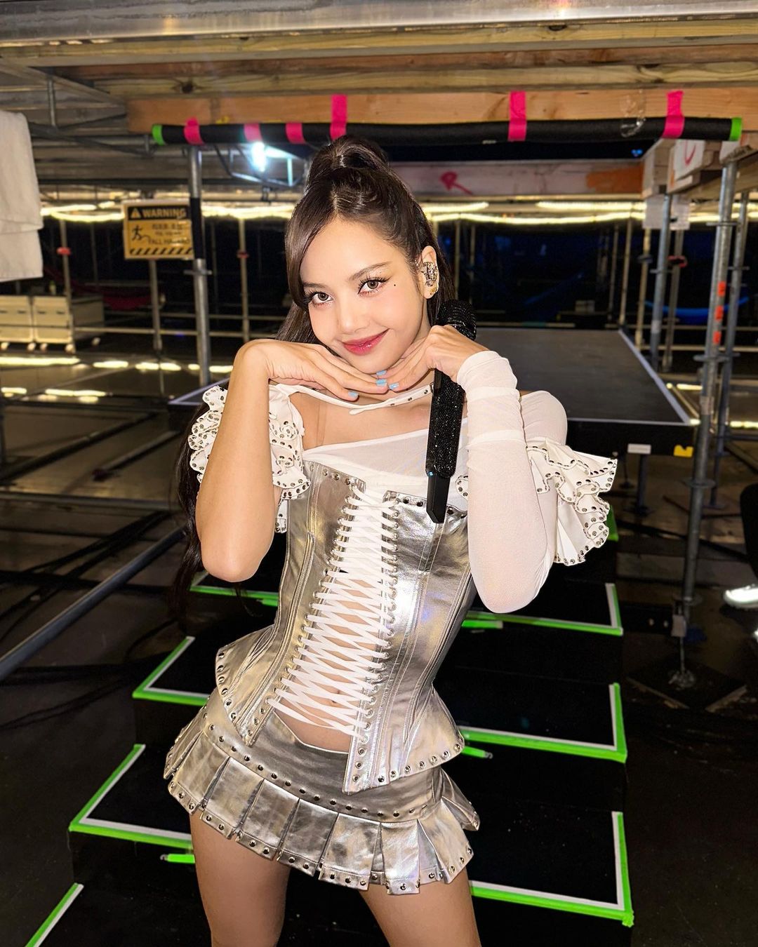 สังกัดตอบ!! ข่าว ‘ลิซ่า BLACKPINK’ ปฎิเสธต่อสัญญา 5 หมื่นล้านวอน จนโดนรุมที่สนามบิน สังกัดตอบ!! ข่าว ‘ลิซ่า BLACKPINK’ ปฎิเสธต่อสัญญา 5 หมื่นล้านวอน จนโดนรุมที่สนามบิน