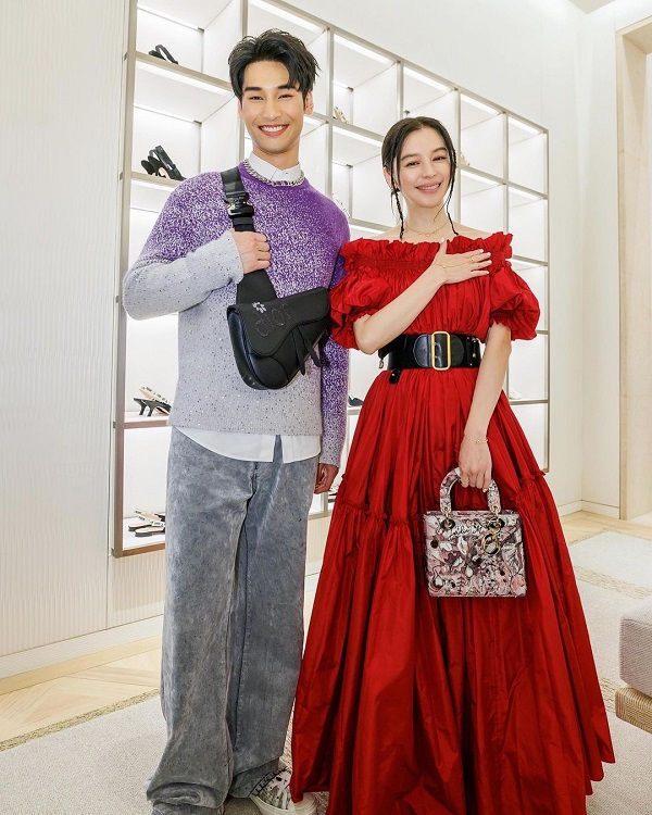 “อาโป ณัฐวิญญ์” คิวฮอตเว่อร์ลัดฟ้าเยือนไต้หวัน (มีคลิป)                                     