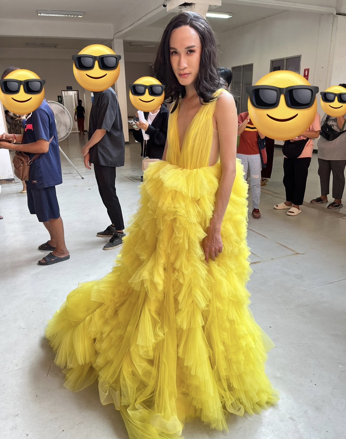 ส่องภาพ คนบันเทิง” เข้าคูหาใช้สิทธิเลือกตั้งล่วงหน้าปี 2566  