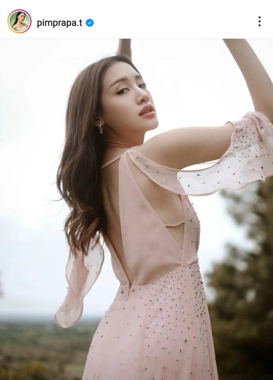 เปิดประวัติ พิม พิมประภา นักแสดงสาวเก่งรอบด้านทั้งการแสดง-ร้องเพลง