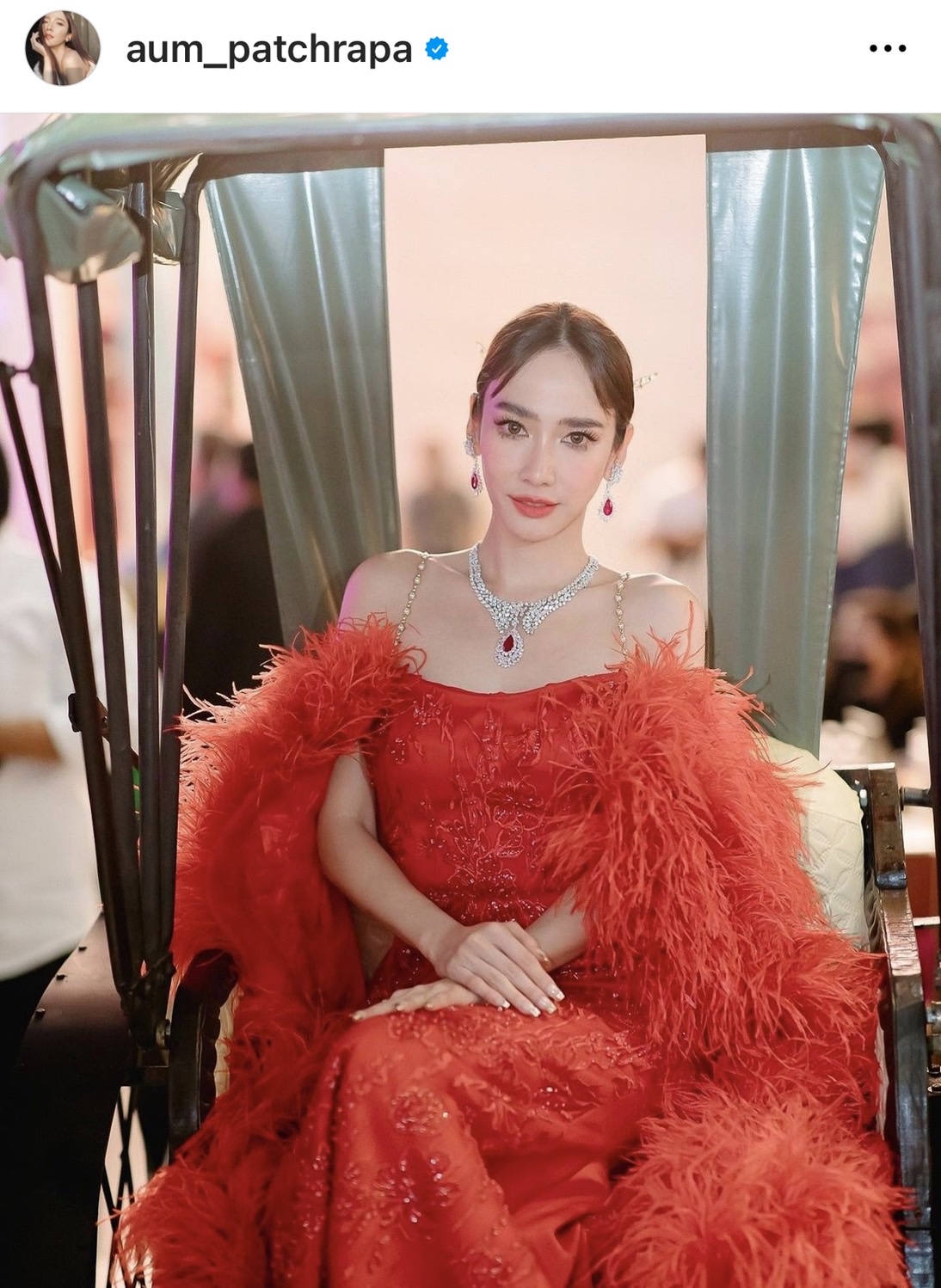 อั้ม พัชราภา ไหว้พระแก้ปีชง กับเพื่อนๆ ด้านแฟนคลับห่วงใย โพสต์เนื้อเพลงเศร้า หลังโสด อั้ม พัชราภา ไหว้พระแก้ปีชง กับเพื่อนๆ ด้านแฟนคลับห่วงใย โพสต์เนื้อเพลงเศร้า หลังโสด