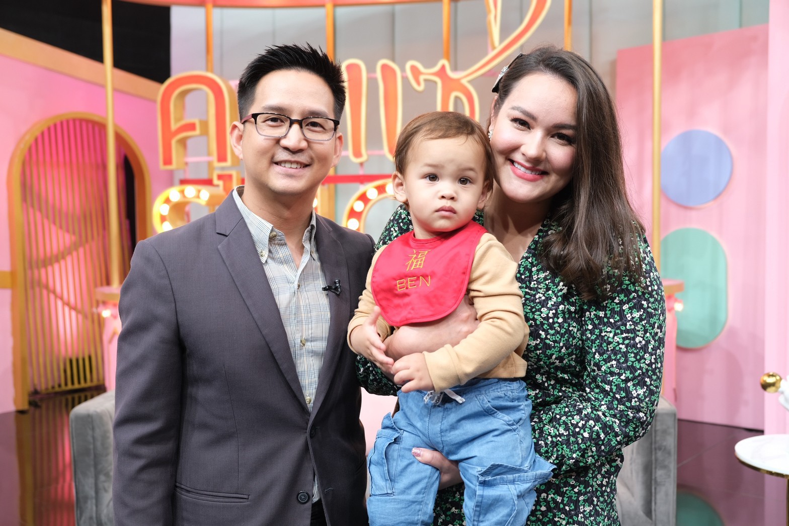 นาตาลี เดวิส ควงสามีเผยหลังลาวงการนาน 2 ปี พร้อมรับอยากมีลูกสาวเพิ่ม นาตาลี เดวิส ควงสามีเผยหลังลาวงการนาน 2 ปี พร้อมรับอยากมีลูกสาวเพิ่ม