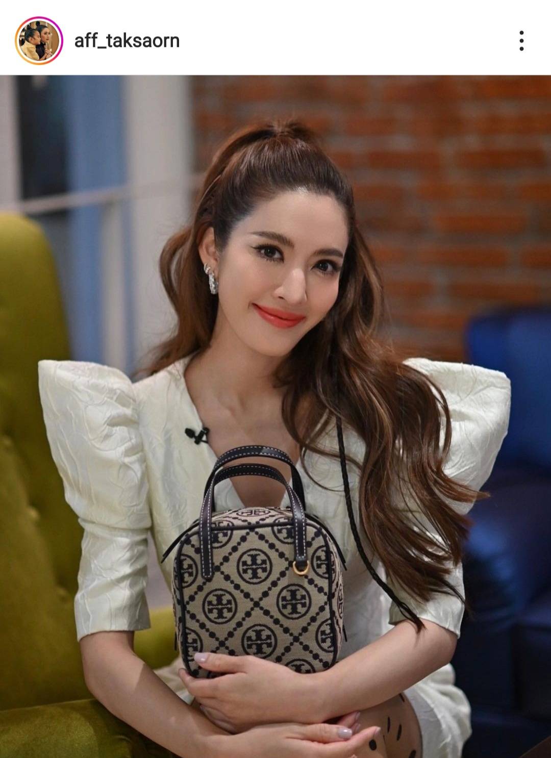 แอฟ ทักษอร ตอบสถานะหัวใจ หลังมีข่าวกับหนุ่มๆรุ่นน้อง แอฟ ทักษอร ตอบสถานะหัวใจ หลังมีข่าวกับหนุ่มๆรุ่นน้อง