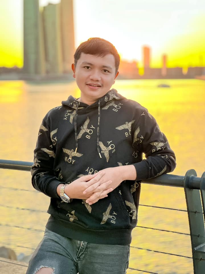 ครูไพบูลย์ เดือด กลางไลฟ์ หลังถูกถามเรื่องคดีพรากผู้เยาว์ ครูไพบูลย์ เดือด กลางไลฟ์ หลังถูกถามเรื่องคดีพรากผู้เยาว์