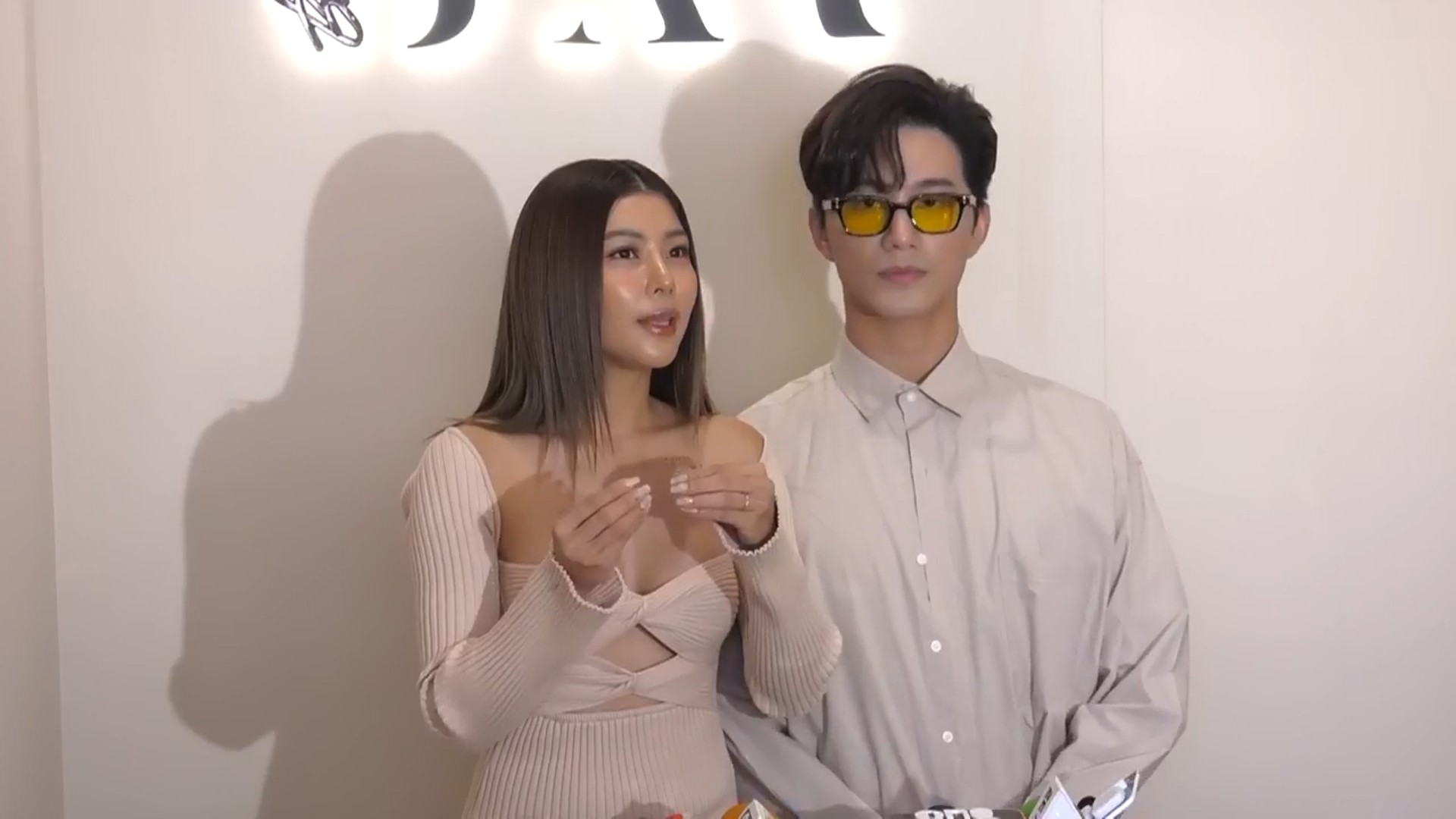 กุ๊บกิ๊บ ควง บี้ ออกงานคู่รอบ 1 ปี เผยไม่อยากให้ทำงานหนัก 