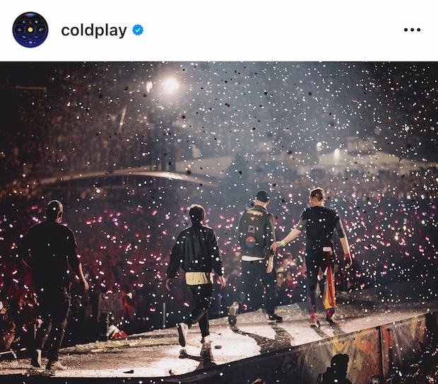 Coldplay พักทัวร์ทันที!! หลัง ‘คริส มาร์ติน’ นักร้องนำปอดติดเชื้ออย่างรุนแรง Coldplay พักทัวร์ทันที!! หลัง ‘คริส มาร์ติน’ นักร้องนำปอดติดเชื้ออย่างรุนแรง