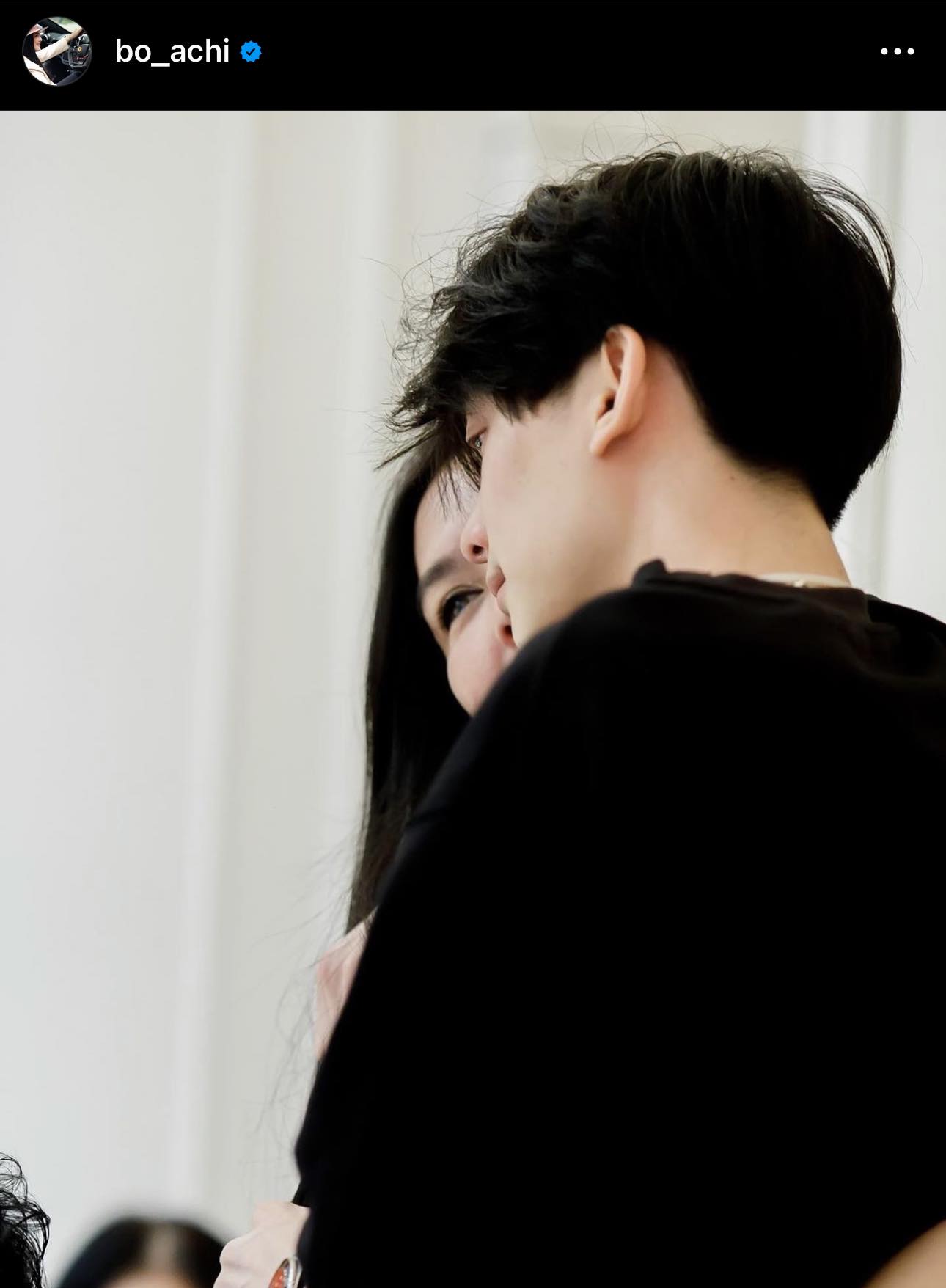 เกิดอะไรขึ้น? แม่โบ โพสต์ภาพ อชิ ร้องไห้พร้อมข้อความผู้ใหญ่โทรมาทำร้ายจิตใจเด็ก