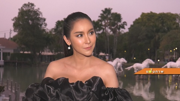 “ใหม่ สุคนธวา” เดือดหนักถูกโยงข่าว “ครูกายแก้ว” (มีคลิป) “ใหม่ สุคนธวา” เดือดหนักถูกโยงข่าว “ครูกายแก้ว” (มีคลิป)