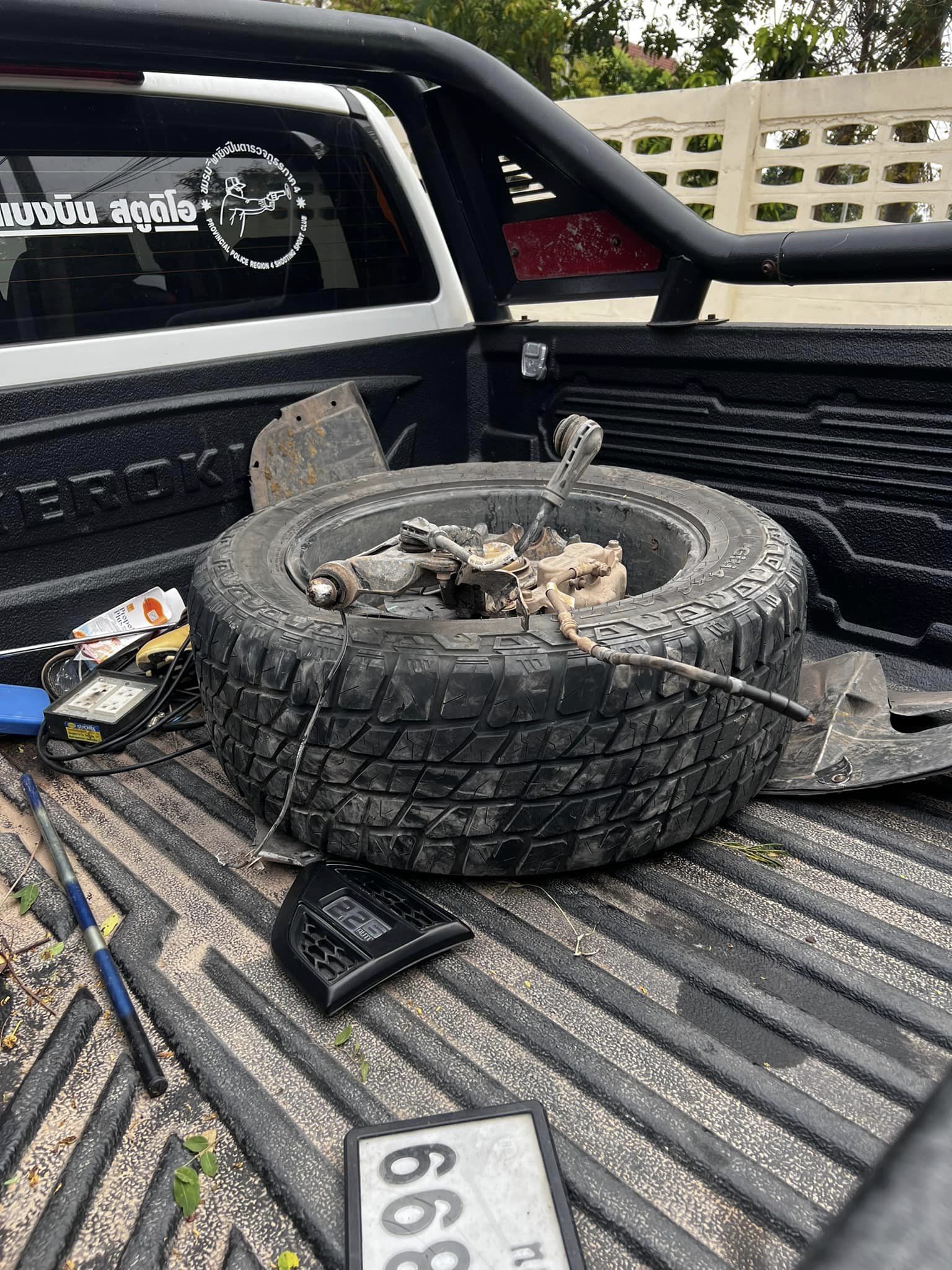 เปรม สะแบงบิน ประสบอุบัติเหตุรถชน โชคดีที่ไม่เป็นอะไร เปรม สะแบงบิน ประสบอุบัติเหตุรถชน โชคดีที่ไม่เป็นอะไร