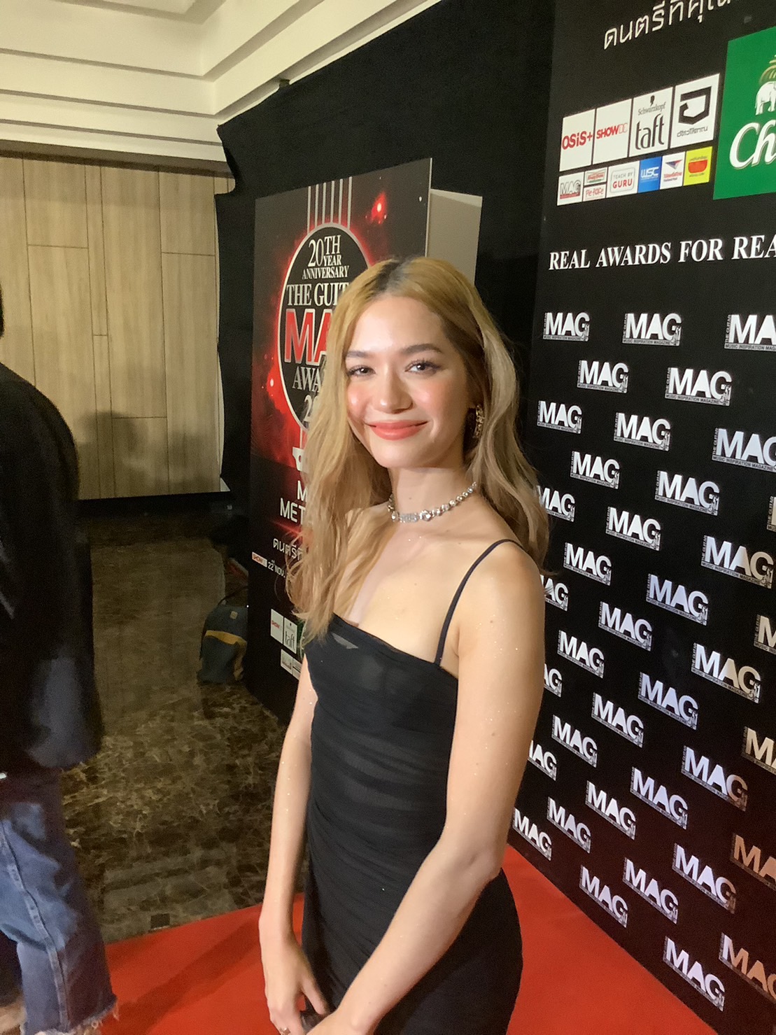 “วี วิโอเลต” ปิดปากเรื่องแหวนหาย เผยเรื่องแฟนเพลงทำช็อตฟิล