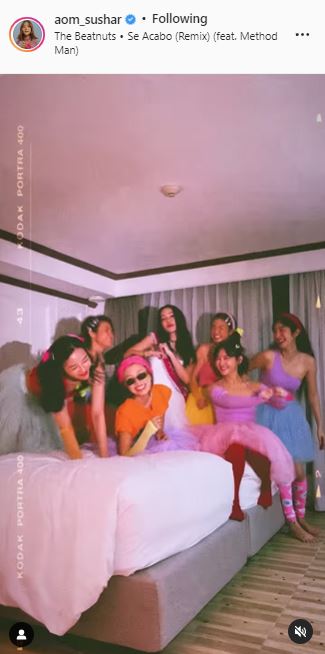 ออม สุชาร์ เผยคลิปสุดน่ารัก พิธีกรสตรอเบอร์รี่ชีสเค้กรุ่นแรก รวมตัวกันอีกครั้ง 