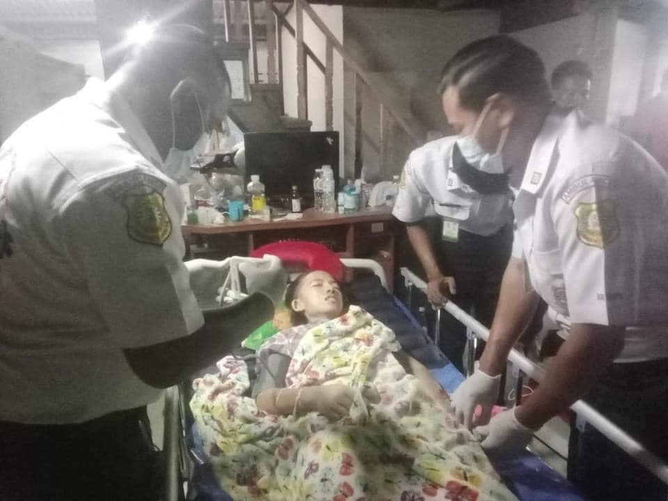 ไทด์ รุดช่วย นักร้องลูกทุ่ง หยก กนกวงศ์ อาการหนัก เร่งส่งรพ.ด่วน!! ไทด์ รุดช่วย นักร้องลูกทุ่ง หยก กนกวงศ์ อาการหนัก เร่งส่งรพ.ด่วน!!