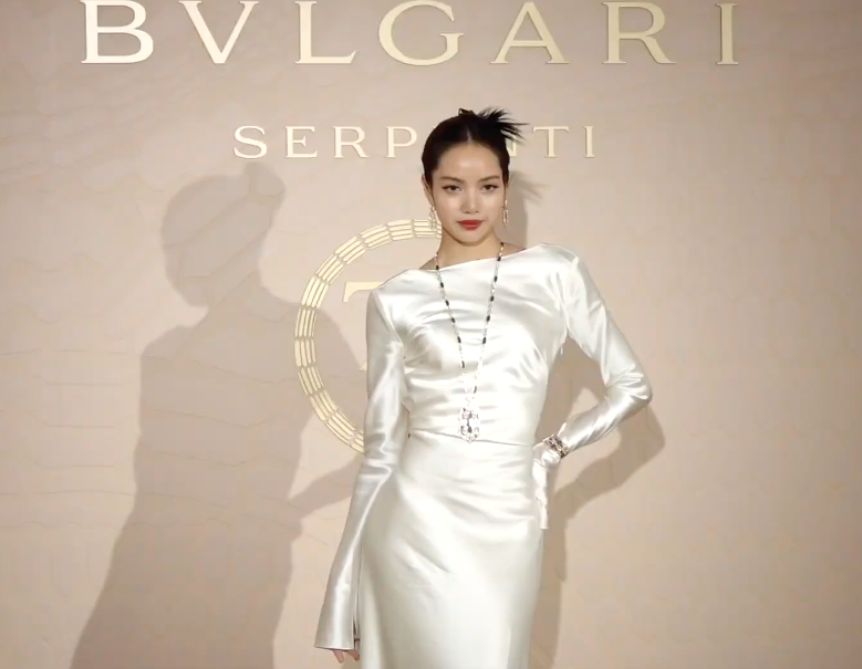ยิ้มสยามสาดออร่า!! ‘ลิซ่า BLACKPINK’ สวยครองเทรนด์โลกในอีเวนต์ Bvlgari กรุงโซล