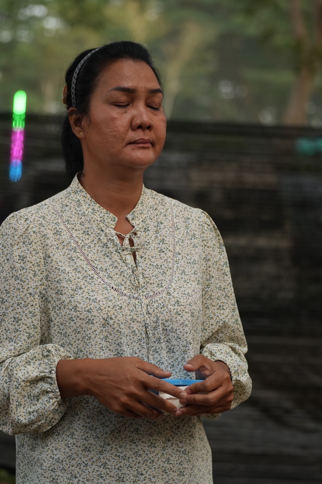 แฟนคลับประทับใจ!! คุณแม่ โจอี้ ภูวศิษฐ์ โผล่เซอร์ไพรส์กลางเวทีคอนเสิร์ต แฟนคลับประทับใจ!! คุณแม่ โจอี้ ภูวศิษฐ์ โผล่เซอร์ไพรส์กลางเวทีคอนเสิร์ต