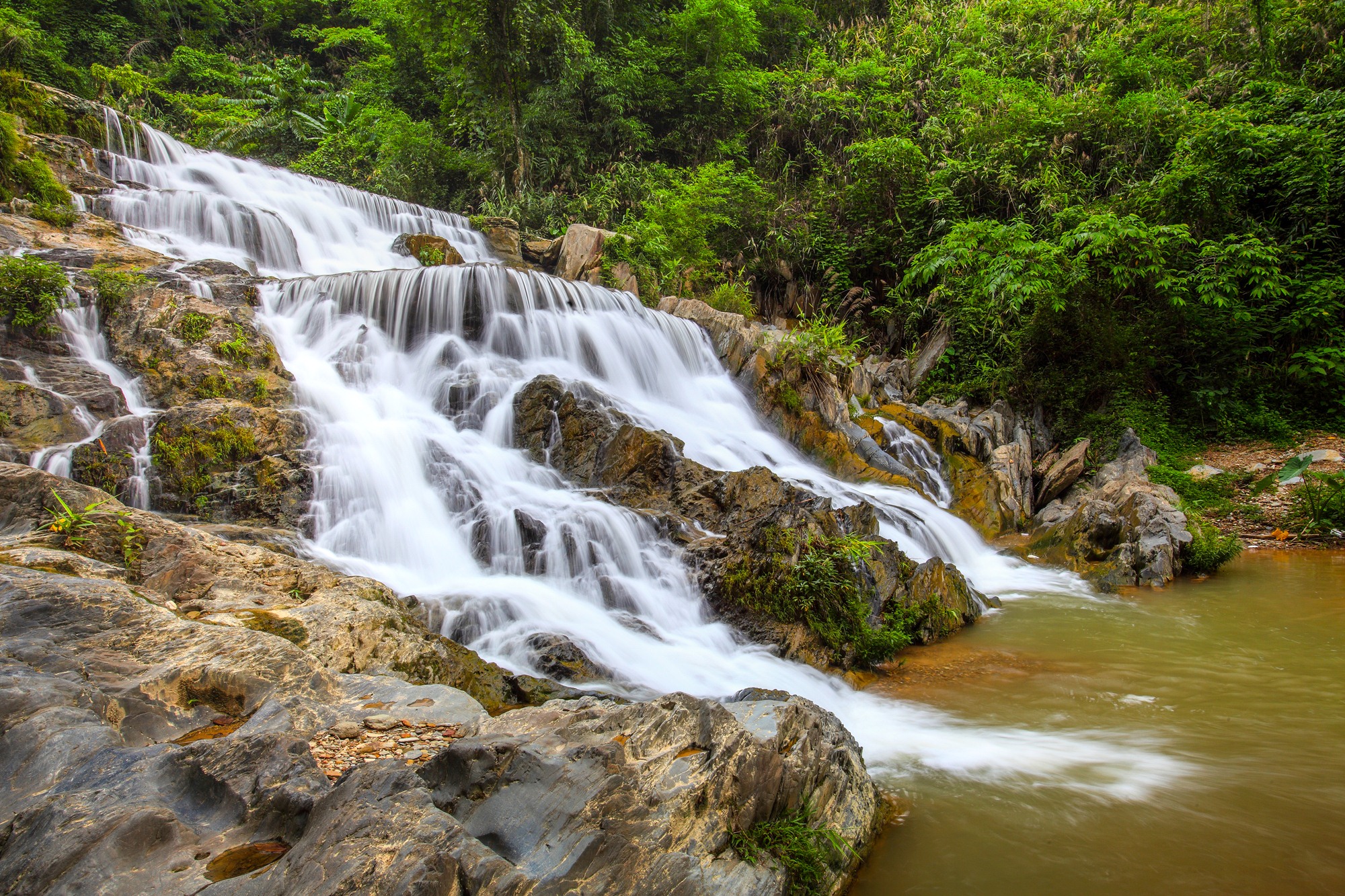9 ที่เที่ยวอุตรดิตถ์ 2565 เที่ยวเมืองสักใหญ่ ส่องเมืองลับแล แผงประวัติศาสตร์และธรรมชาติ