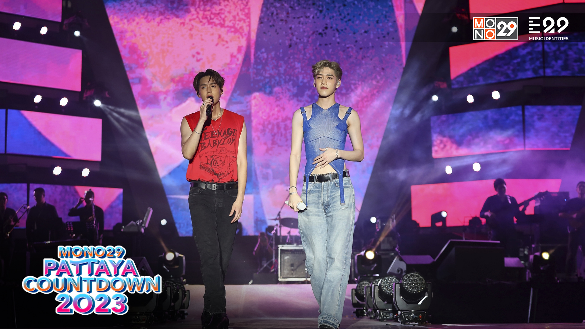 พีพี-บิวกิ้น เสิร์ฟโมเมนต์หวานกลางคอนเสิร์ต